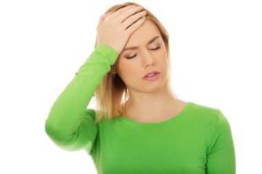 kadın kafasını dokunmadan baş ağrısı ile.