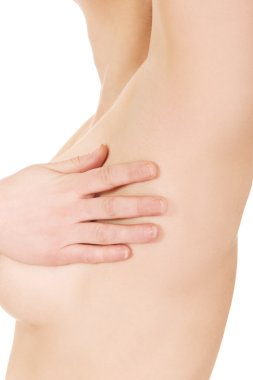 genç kadın onun koltukaltı dokunmadan.