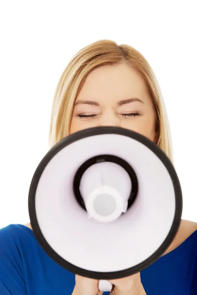 Mulher atraente com megafone . — Fotografia de Stock