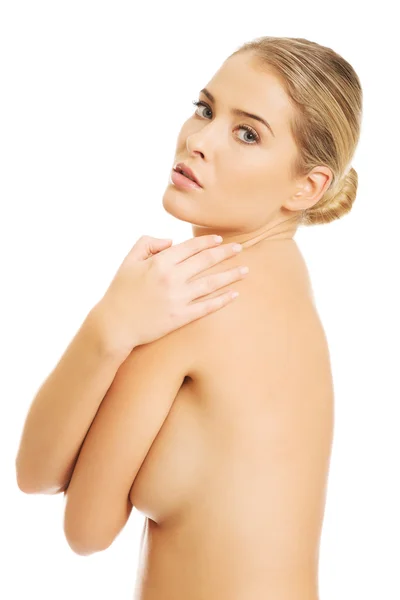 Γυμνή γυναίκα που καλύπτει το στήθος της — Φωτογραφία Αρχείου