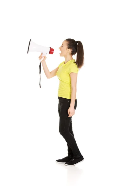 Mulher atraente com megafone . — Fotografia de Stock