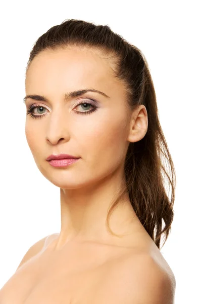 Mooie vrouw met aanzienlijk volwassen make-up. — Stockfoto