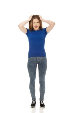 hayal kırıklığına uğramış genç kadın çığlığı.