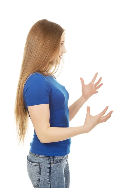Frustrovaný mladá žena křičí. — Stock fotografie