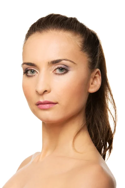 Mooie vrouw met aanzienlijk volwassen make-up. — Stockfoto