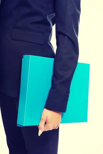 Close up on businesswoman holding her binder — Stock Photo, Image