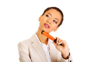 düşünceli işkadını büyük kalem ile.