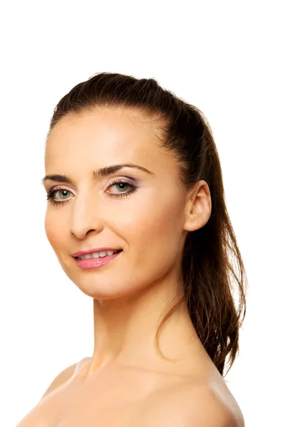 Mooie vrouw met aanzienlijk volwassen make-up. — Stockfoto