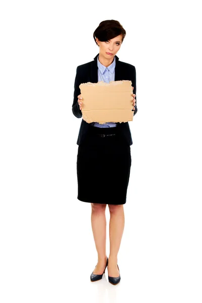 Вільна бізнес-леді з картоном . — стокове фото