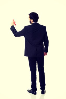 Akıllı adam büyük kalemle yazma.