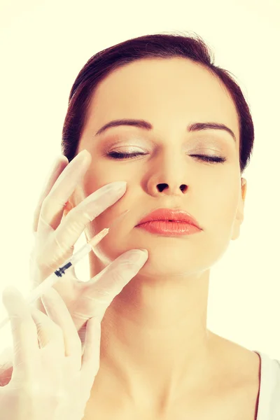 Young woman having cosmetic botox injection — Stock Photo, Image