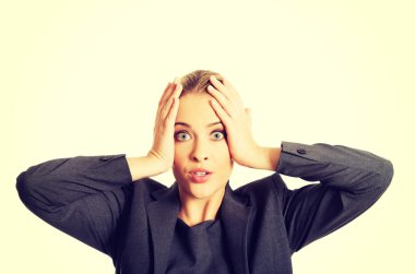 şok kadın çeneme elele