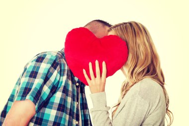 Fısıldayan yastık Çift