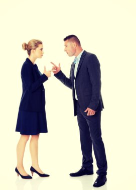 İş adamları arasında profesyonel konuşma