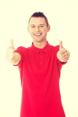 Tamam el işareti ile mutlu adam