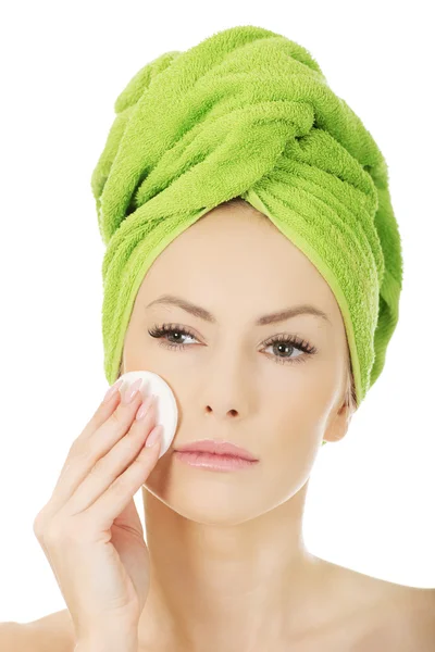 Beautiful woman with cotton pad. — Stock Photo, Image