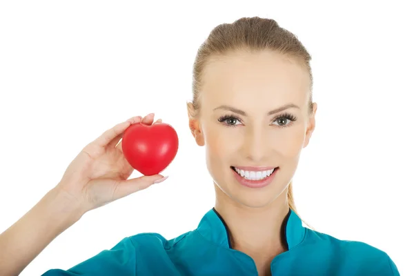 Doctora con corazón . — Foto de Stock