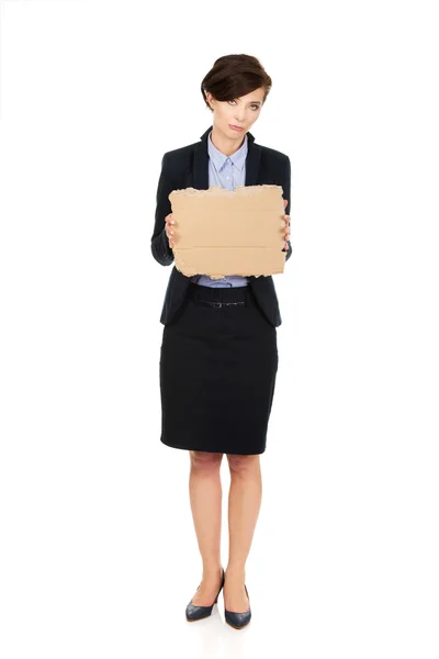 Donna d'affari licenziata con un cartone . — Foto Stock