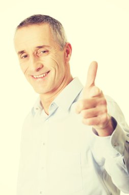 Sana işaret mutlu yakışıklı adam