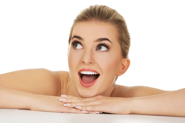 Young beautiful woman based on table — Stock Photo, Image