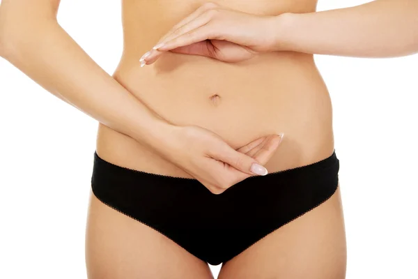 Bauch einer jungen Frau — Stockfoto