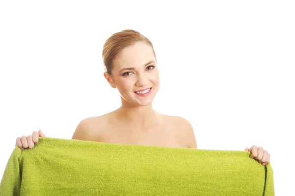 Vrouw met een handdoek. — Stockfoto