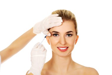 Kozmetik botoks yüz enjeksiyonu