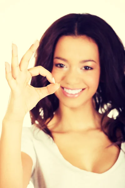 Young woman showing perfect sign. — Stock Photo, Image