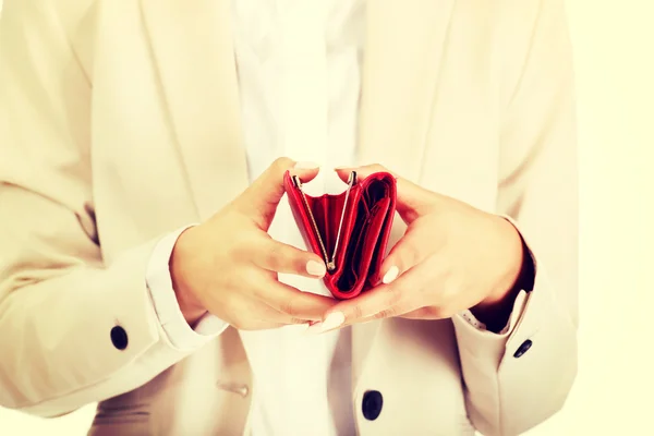 นักธุรกิจหญิงที่มีกระเป๋าเงินว่างเปล่า . — ภาพถ่ายสต็อก