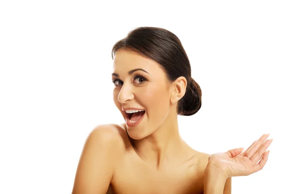 Beautiful spa woman laughing to the camera — Stock Photo, Image