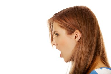 Birisi için çığlık öfkeli genç kadın