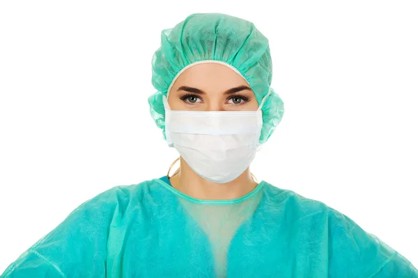 Medico chirurgo donna in maschera protettiva — Foto Stock