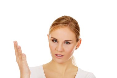 Birisi için çığlık öfkeli genç kadın