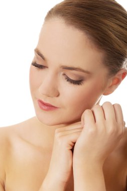 güzel genç kadın.