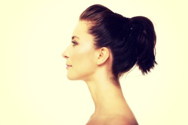 Güzel düşünceli kadınla makyaj.