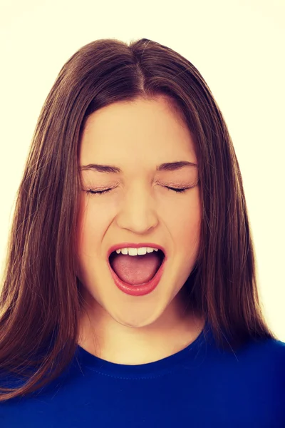 Frustrada jovem mulher gritando . — Fotografia de Stock