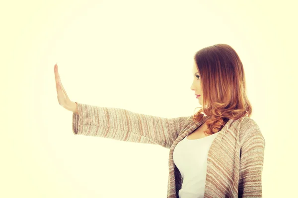 Příležitostné žena dělat zastávky gesto. — Stock fotografie