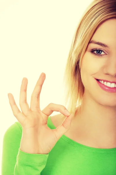 Woman showing perfect sign. — Stock Photo, Image