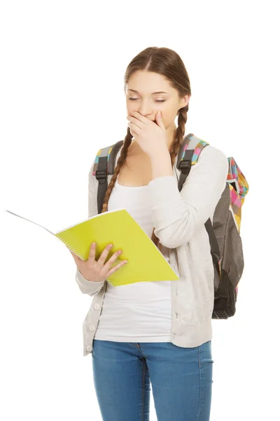 Adolescente cansado con mochila escolar . —  Fotos de Stock