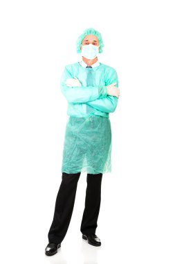 Koruyucu giysileri ile erkek doktor