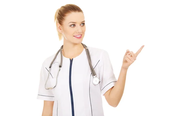 Medico medico donna che indica . — Foto Stock