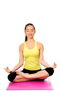 İnce kadın meditasyon Lotus poz.