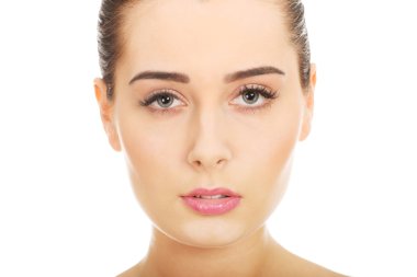 Taze günlük makyaj ile güzel kadın.