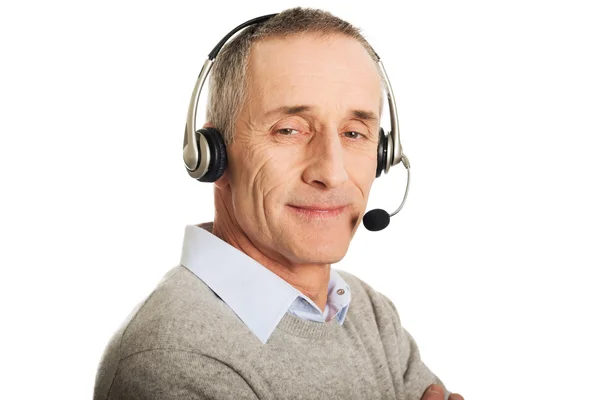 Retrato do homem do call center usando um fone de ouvido — Fotografia de Stock