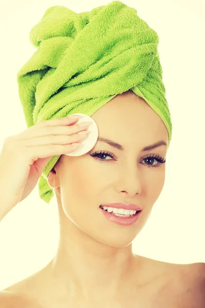 Beautiful woman with cotton pad. — Stock Photo, Image