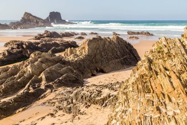 Zambujeira Körfezi ve Plajı (Praia da Zambujeira), Alentejo, Portekiz