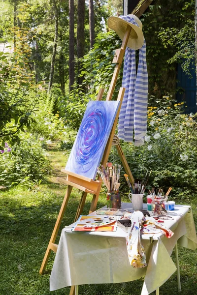 Schilderen in de tuin — Stockfoto