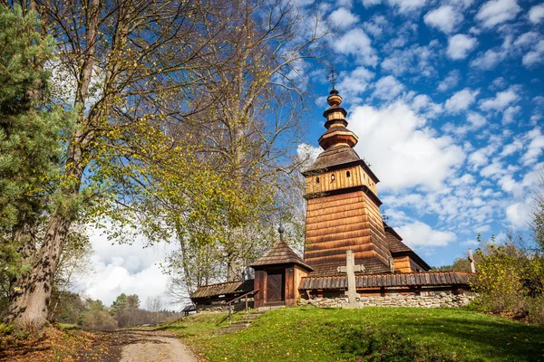 Деревянная церковь в Котане, Польша — стоковое фото