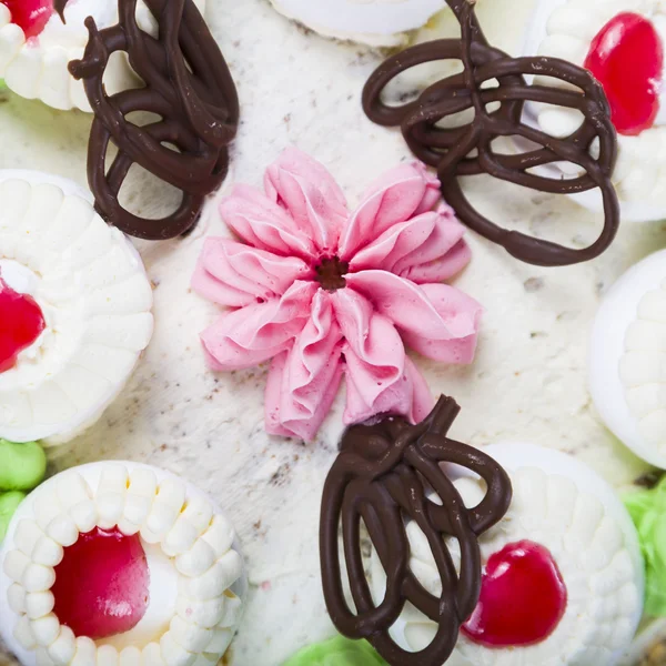 Cake with a cream close up — Stock Photo, Image