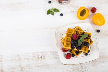 Çilek ve çikolata ile lezzetli gözleme 